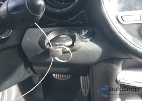 2010 Mini Cooper S Clubman z USA, uszkodzony, nr VIN WMWMM3C57ATP94569